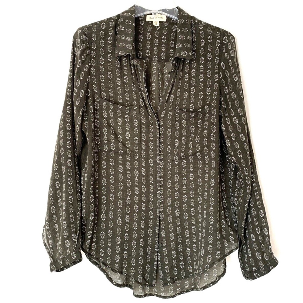 Cloth & Stone Army Green Pattern Button Up Blouse